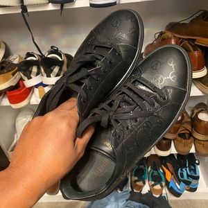 Black size 12 Valentino shoes